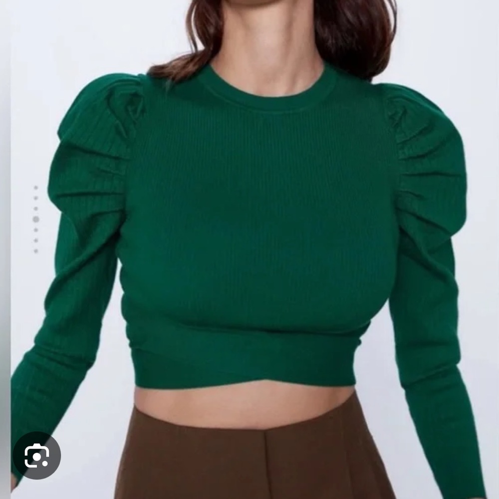 zara green puff shoulder cropped sweater